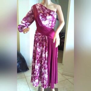 LIKE NEW PHENOMENAL DRESS THREE FLOORS SZ. 8 MAROON CREAM FLORAL DAINTY HANDS